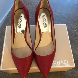 Michael Kors Flex Pump